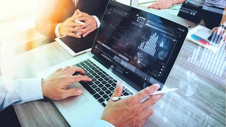 ¿Cómo pueden las empresas cordobesas recibir apoyo económico para exportar?