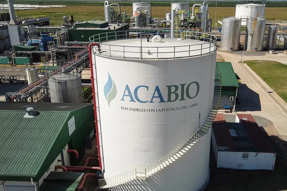 Aca Bio produce en Villa Mar├Гa 800.000 litros de bioetanol por d├Гa
