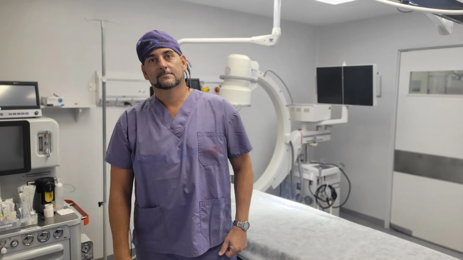 En Roentgen la cirugía de columna es ambulatoria, rápida y segura