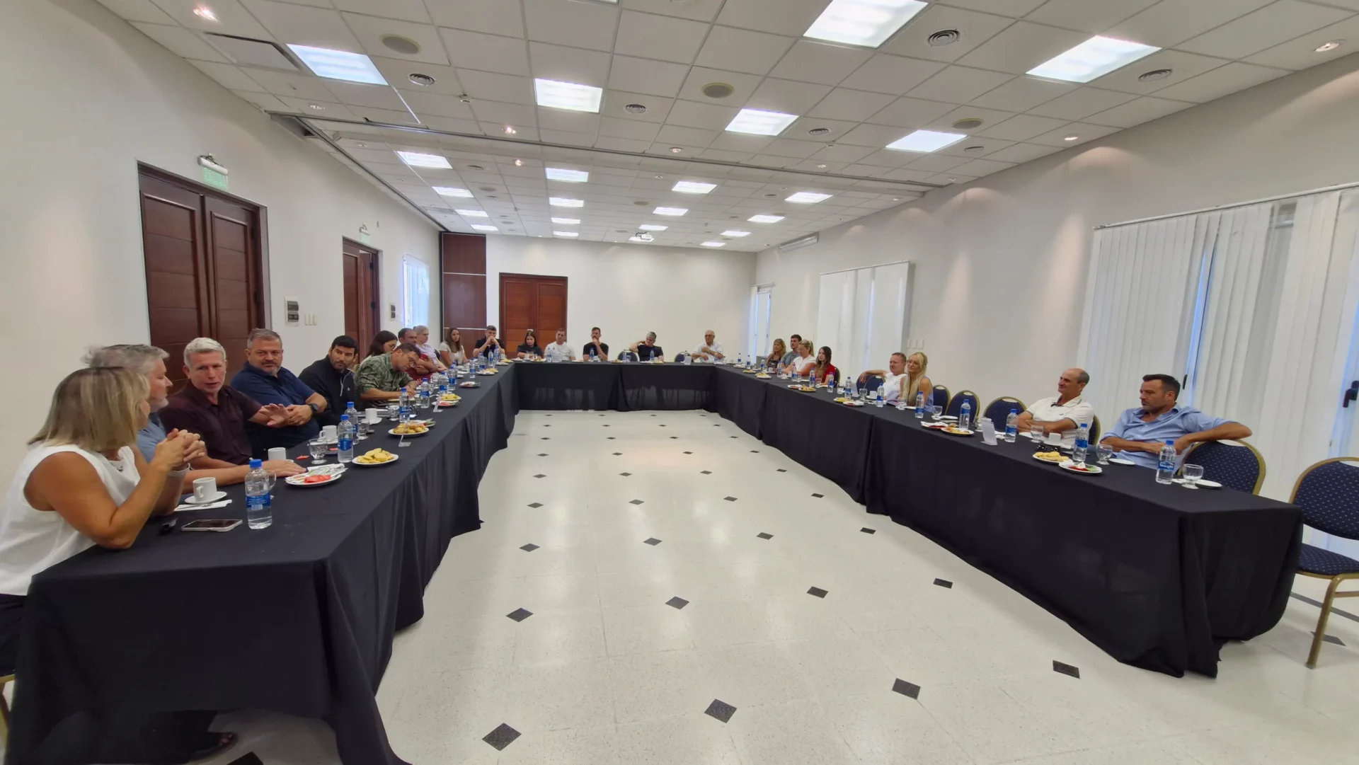 Importante interés de empresarios locales en asistir a la Feria de Cantón