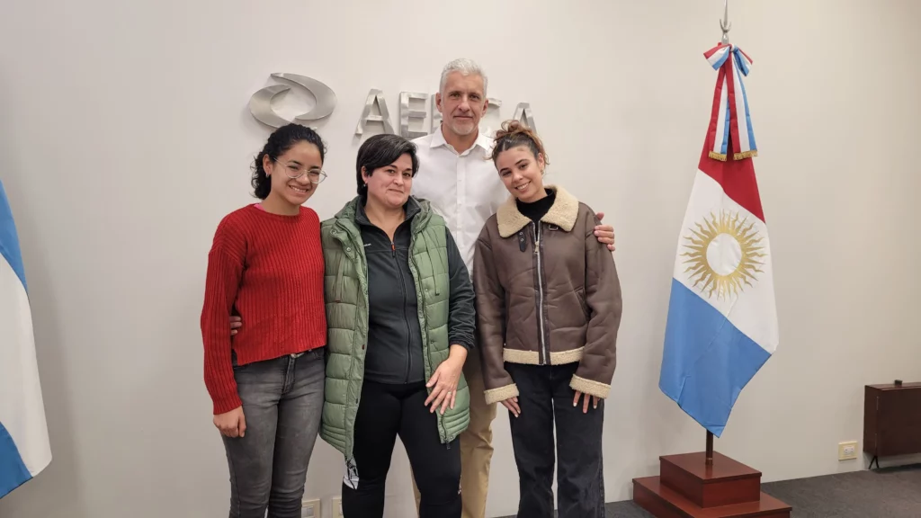 De becarios a profesionales: la fundación que vincula solidaridad, formación e inserción laboral