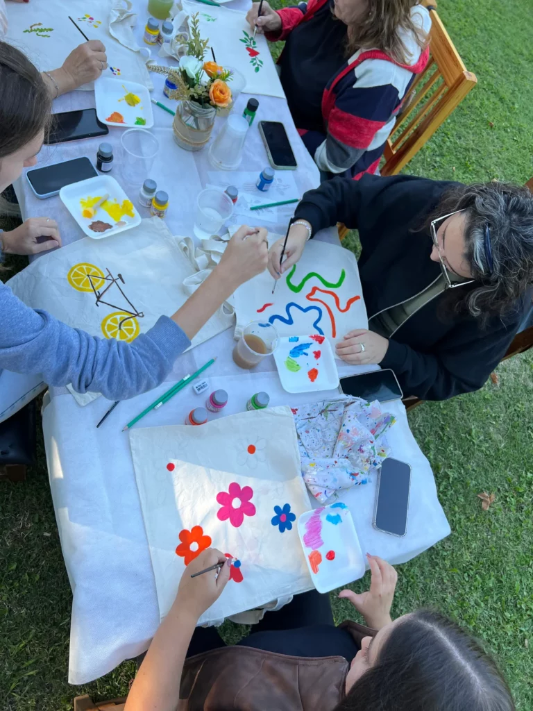 El arte de emprender pintando totebags
