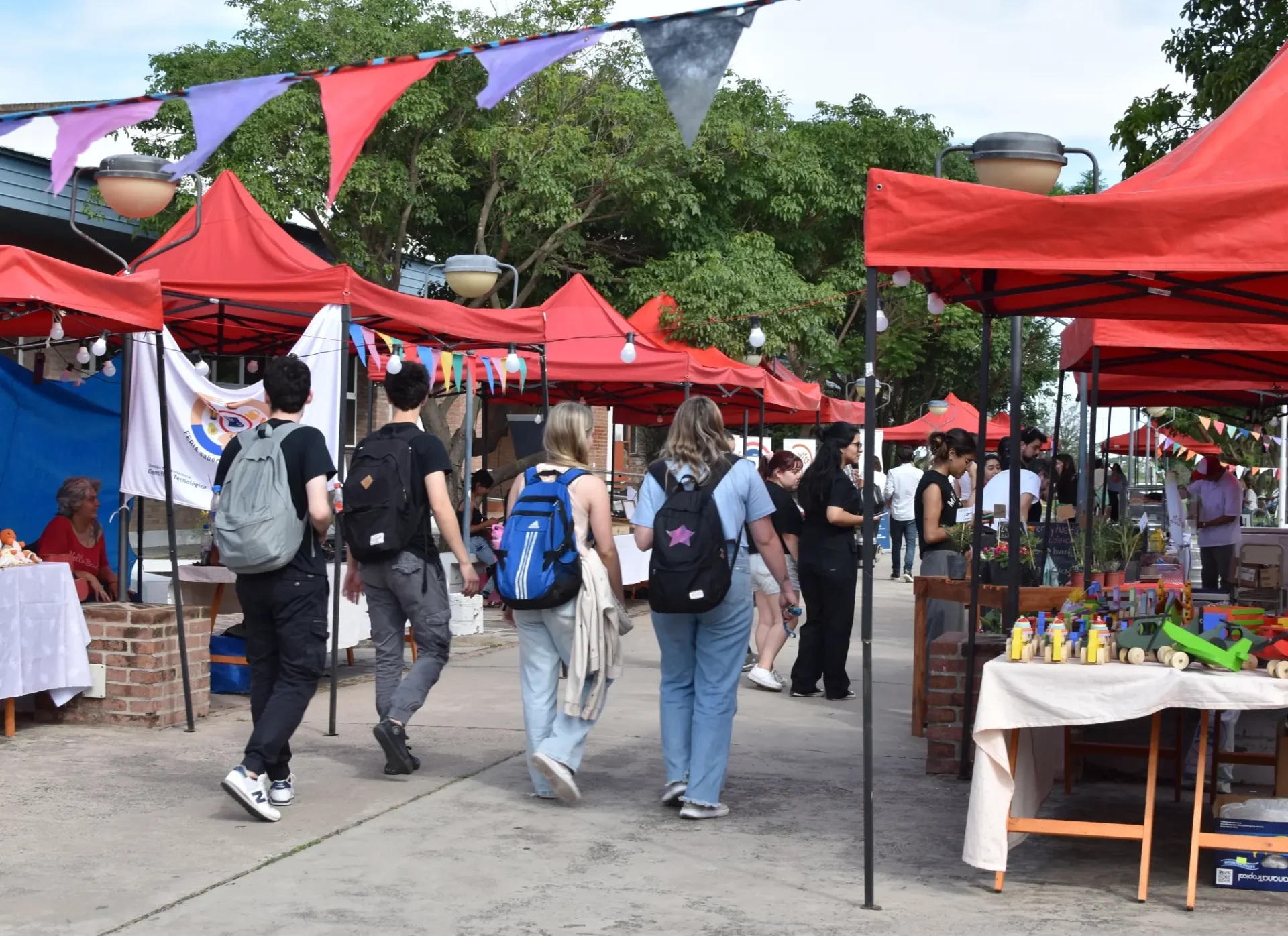 La Feria “Saberes y Sabores” vuelve al Campus para visibilizar el talento emprendedor