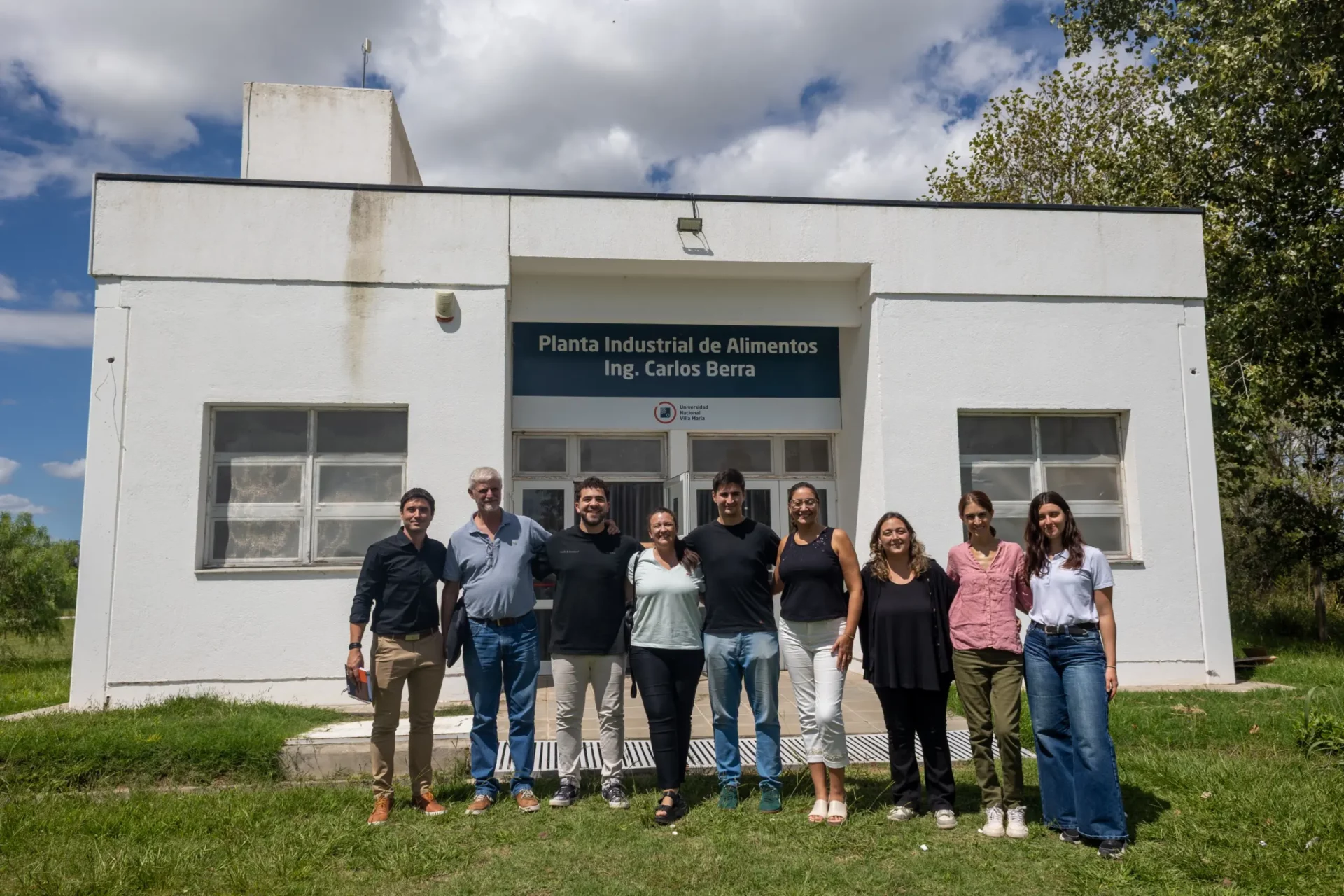 Leche de burra en polvo: la UNVM impulsa un desarrollo con potencial industrial