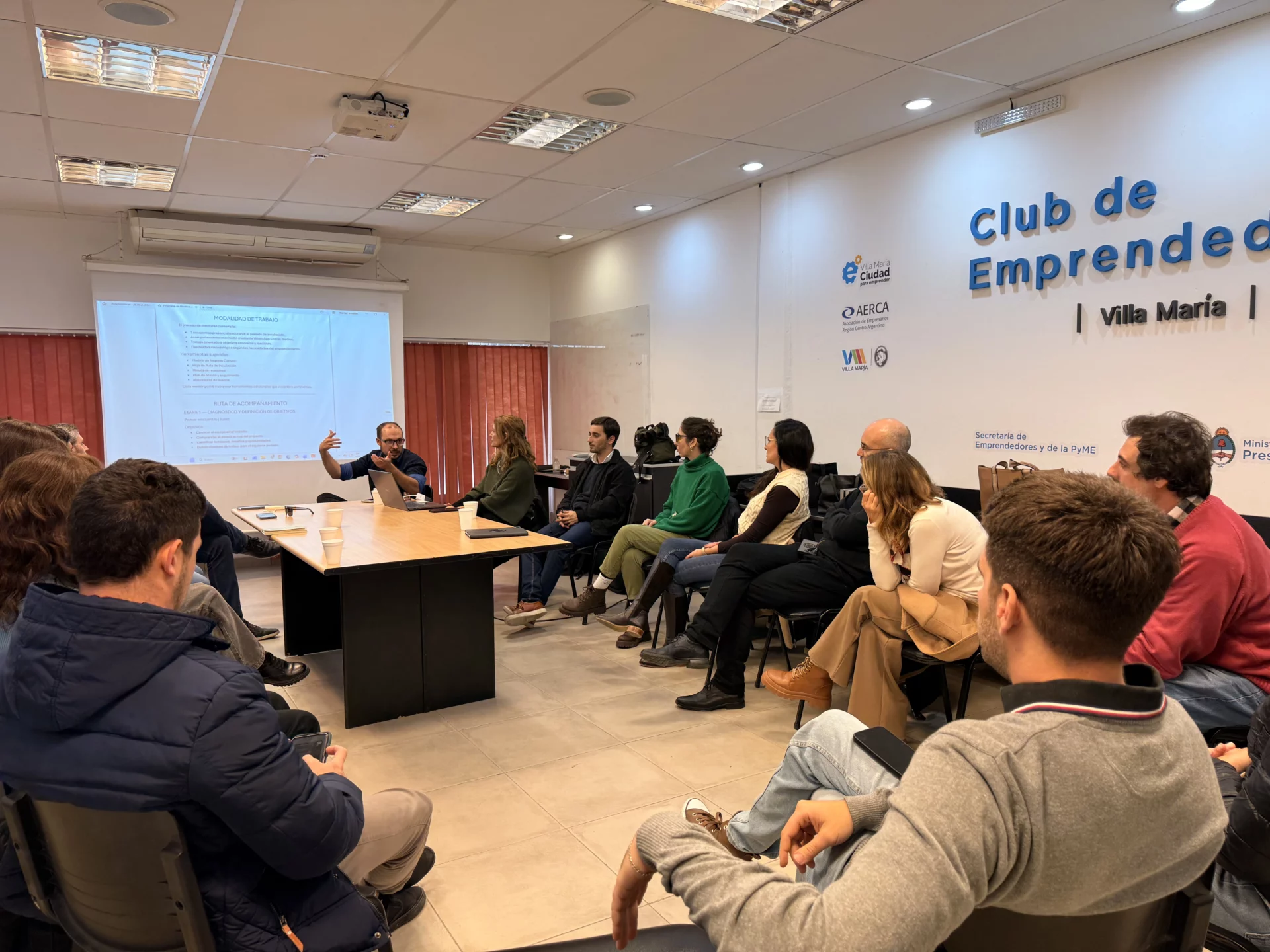 Más de 35 mentores acompañarán a emprendedores incubados por AERCA y la UNVM